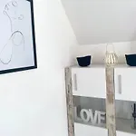 شقة فيريان-وهونين *