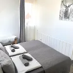 شقة فيريان-وهونين