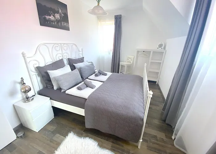 Ferien-wohnen * Mautern an der Donau