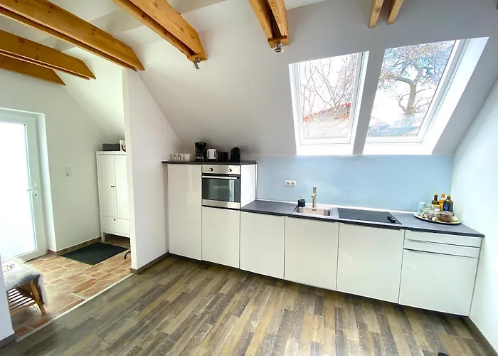 Ferien-wohnen * Mautern an der Donau